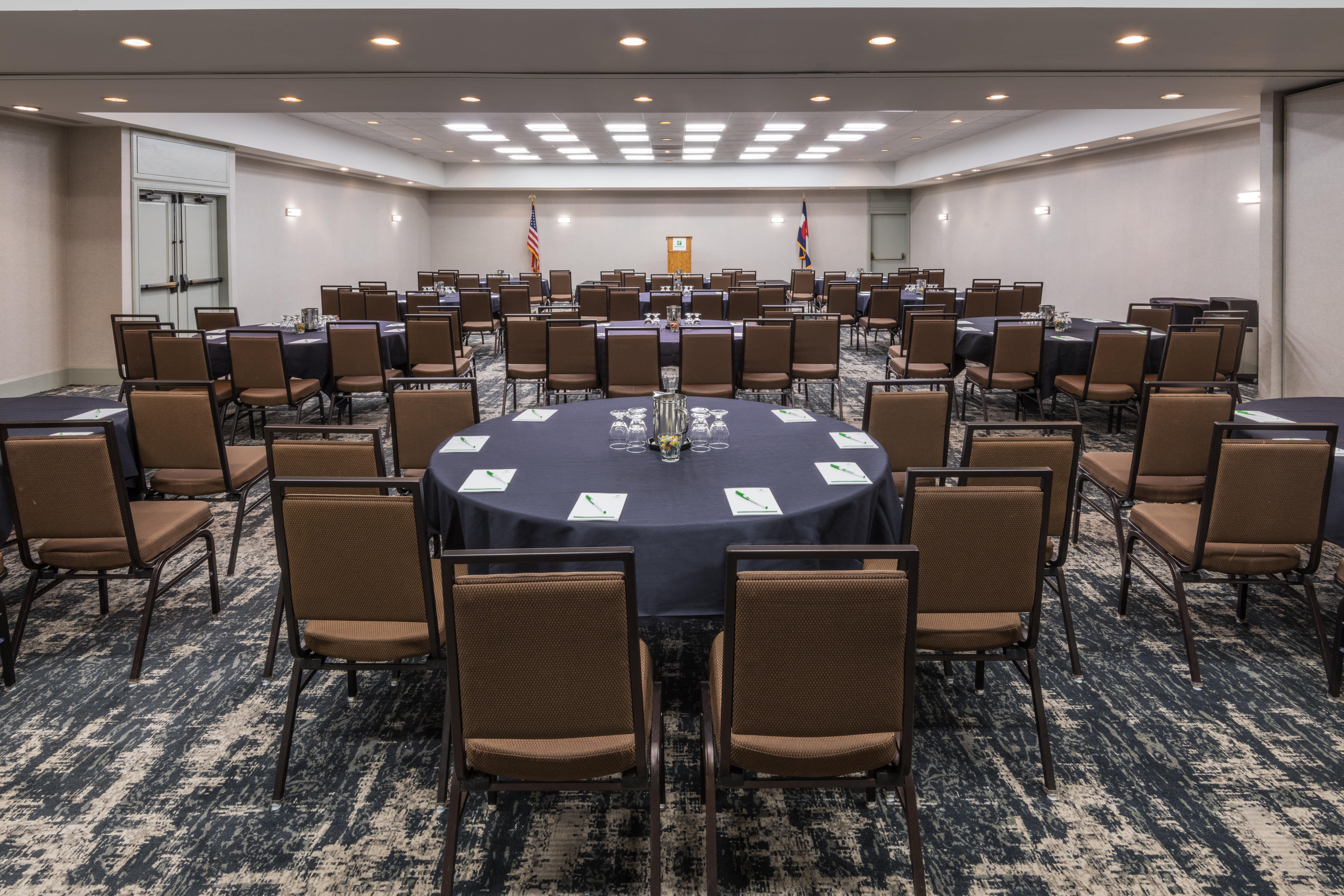 Holiday Inn Denver East By Ihg Exteriér fotografie